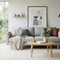 Stue med sofa i den rigtige størrelse i forhold til rummets dimensioner